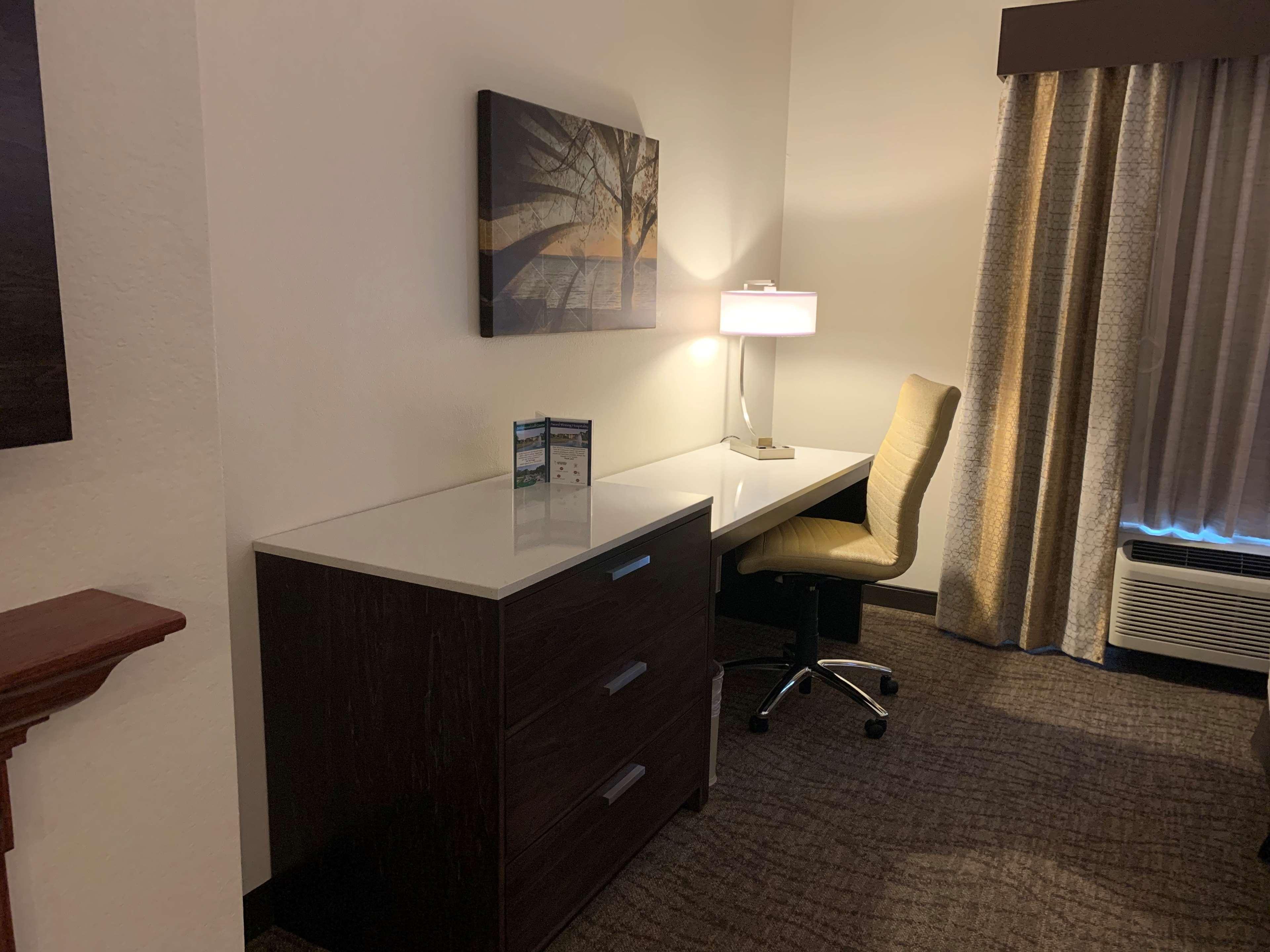 Best Western Premier Bridgewood Hotel Resort Neenah Extérieur photo