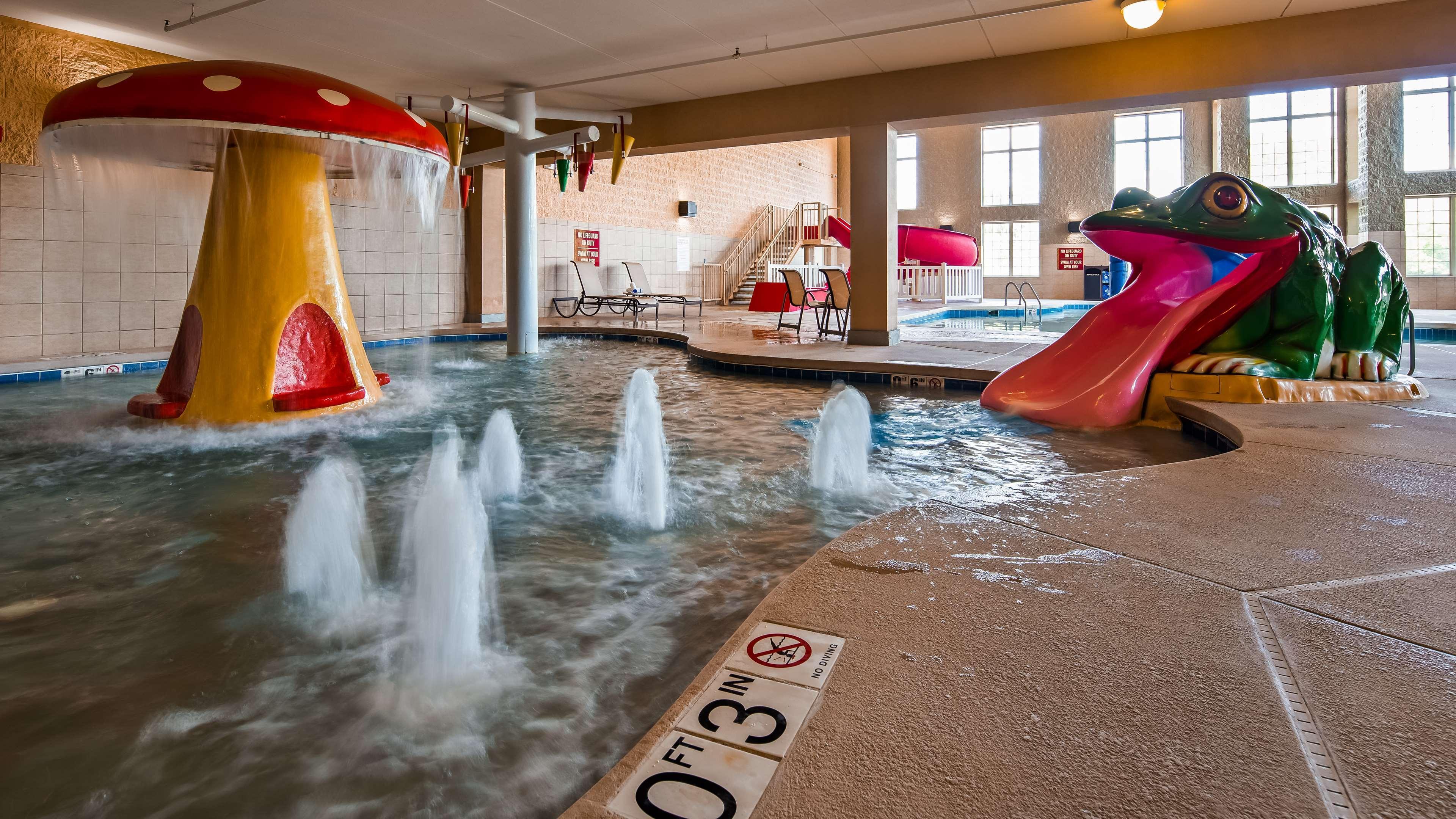 Best Western Premier Bridgewood Hotel Resort Neenah Extérieur photo