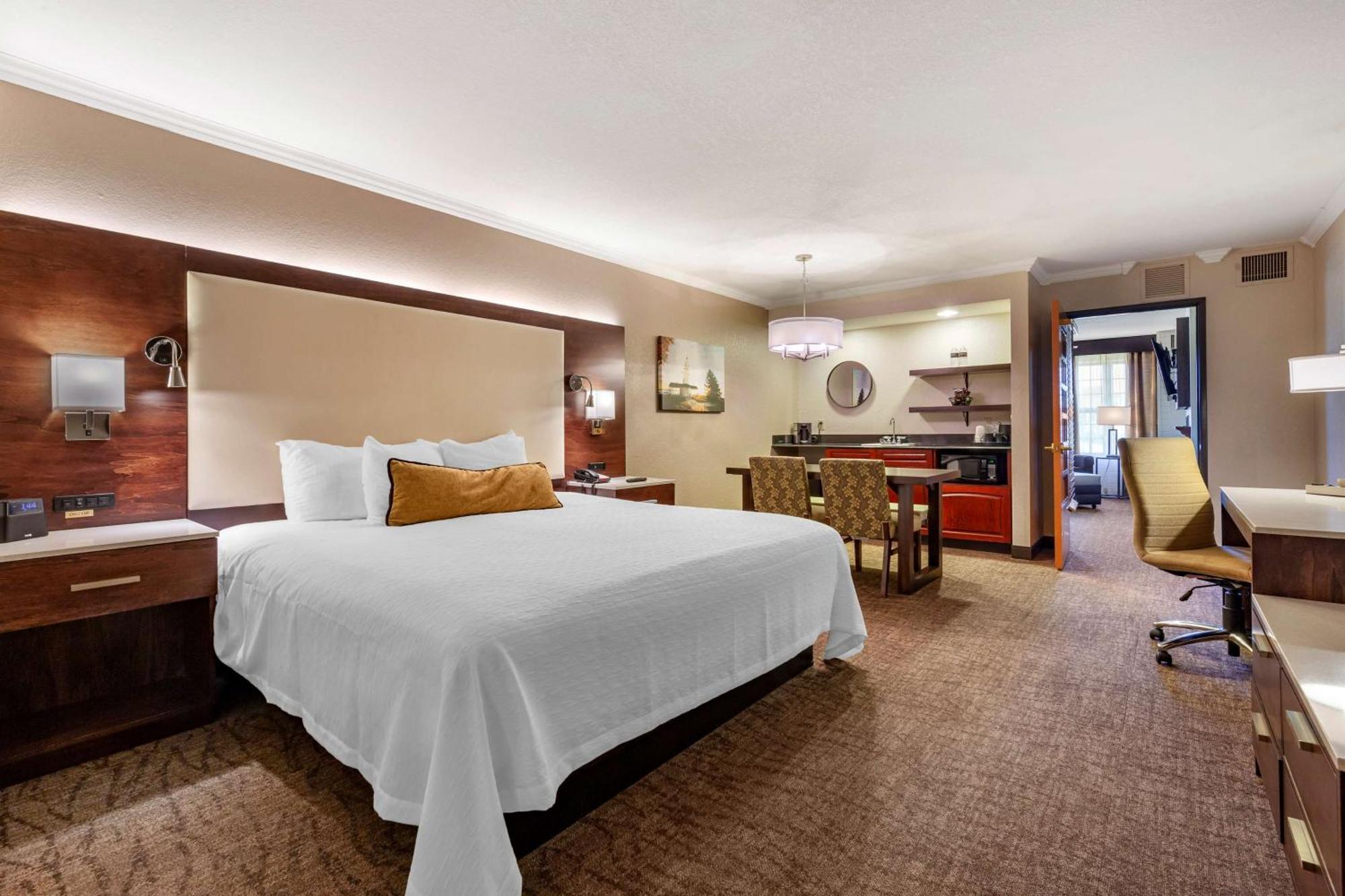 Best Western Premier Bridgewood Hotel Resort Neenah Extérieur photo