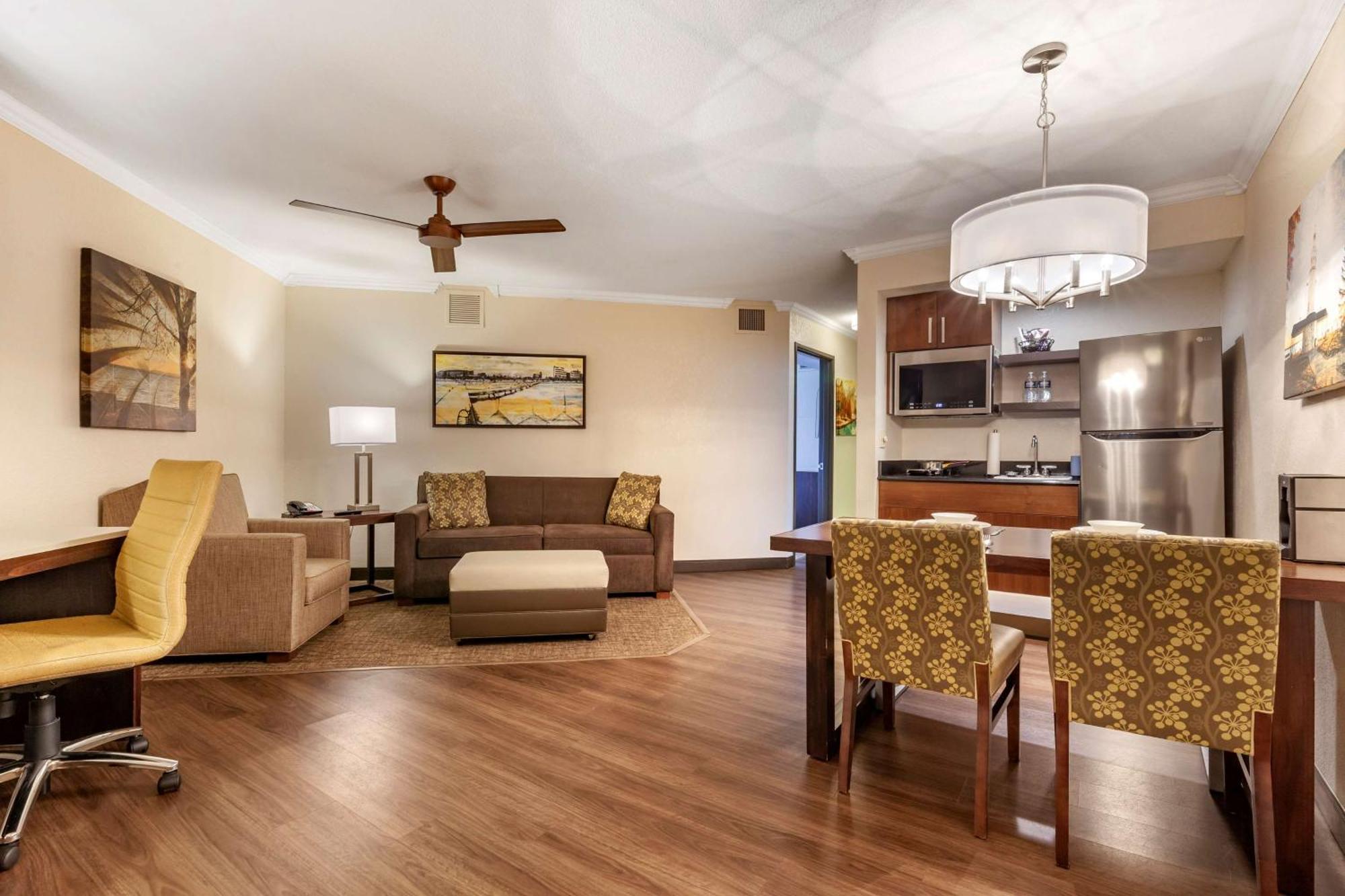Best Western Premier Bridgewood Hotel Resort Neenah Extérieur photo